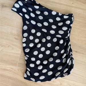 CLUB MÓNACO Navy blue and white polka dots one shoulder knit top.  Size Small.